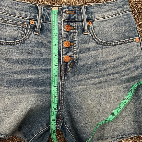 Madewell size 25 shorts - Picture 7 of 7